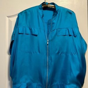 Ally women blouse / jacket. Zipper on the front.